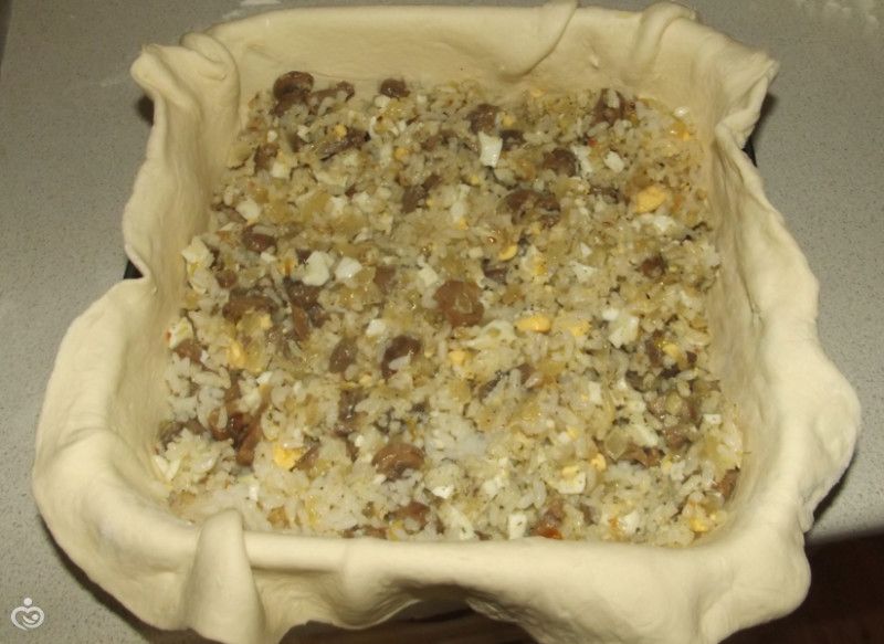 Пирог с грибами, рисом и яйцами – Шаг 5