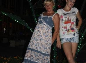 С МАМОЧКОЙ!