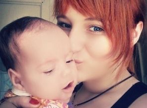 Мамины объятия – та тихая гавань, в которой можно спрятаться от любых невзгод, чувствуя себя любимым и желанным