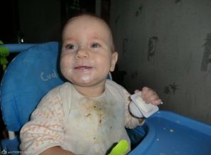 Ну и что,что я грязный и вся кухня тоже!!!Зато я САМ!!!