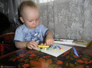 Мой малыш-любитель всего нового!!!!!Больше всего любит лепить из пластилина!!!!