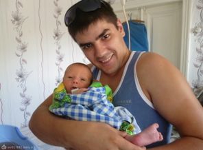 дядя Витя (мой братец) "не умело держим или держим как можем"