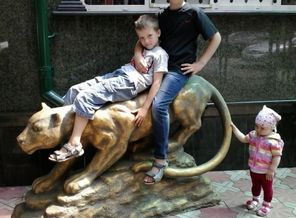 с такой сестрой не сташен лев!