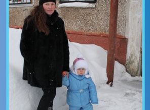 Первая прогулка ножками!