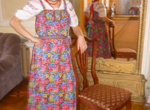 в прошлом 5 лет участвовала в русском народном хоре
