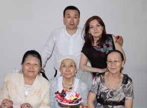я со свекровью, мамой и мужем
