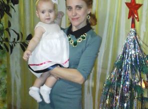 С бабушкой)