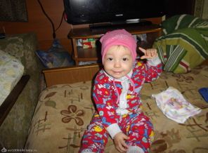 видишь какую мне прабабушка шапку подарила
