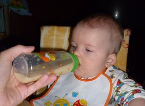 Артемий 9 месяцев.