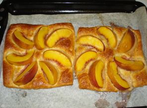 слоечка с персиками