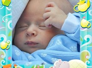 Спит котенок сладко сладко
