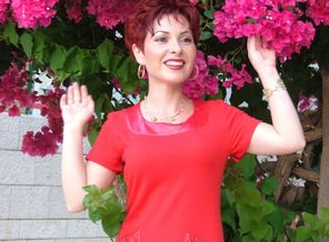 Lady in Red