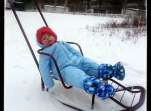 Первый раз на санках