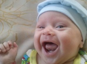 одна из первых улыбок