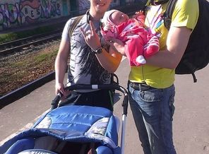 Папик в желтой майке