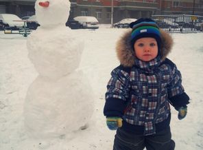 Первый в жизни снеговик