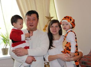 Наша дружная семья (здесь я беременная Дёмой)