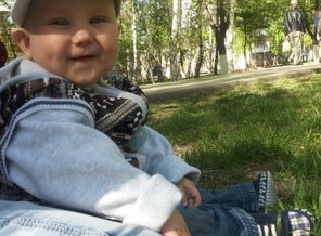 первый раз на травке сидим