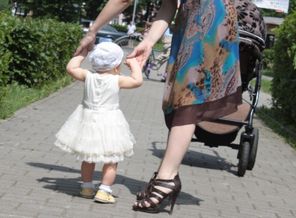 гуяем в парке. Вот уже нам 9 месяцев
