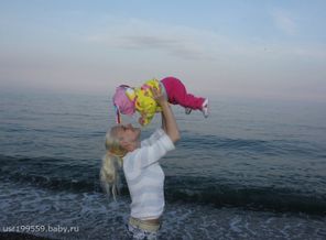 Я с моей любименькой доченькой на море в Кріму Алушта