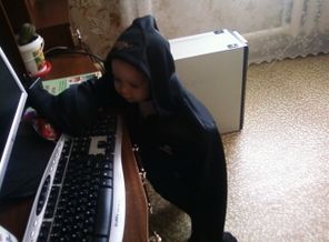 Уже взрослый.
