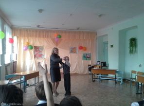 8 марта в школе