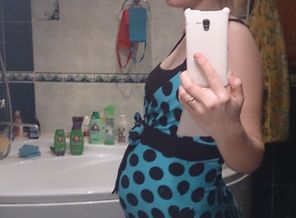 в гостях)