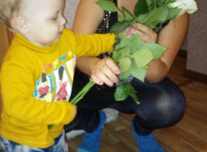 9 сын балует маму