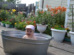 Купаемся, играемся)))