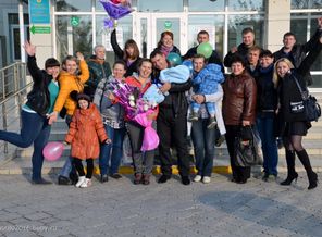встречают нас из роддома)))