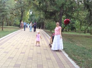 А вот погулять мы очень любим