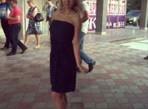 перед походом в театр)