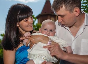 Наш сынуля- наша радость! Наша сила, наша слабость! Славный яркий огонёчек, любим мы тебя, сыночек
