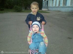 А сестренке кукол мало! Ей братишку подавай!)