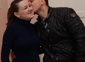 На выписке из роддома...щасливый колобочек)))