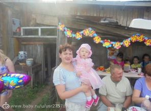 Первый годик - с мамой в кругу семьи