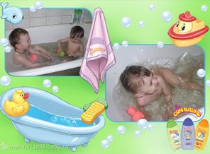 мои детка как рыбки любят плюхаться в воде)))