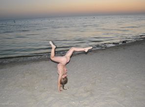 Лиза, море и спорт....