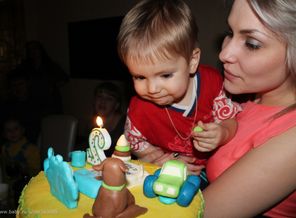 Задуваем свечи