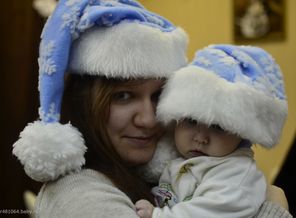 Мы с мамочкой - снегурочки сегодня. А где мешок подарков?