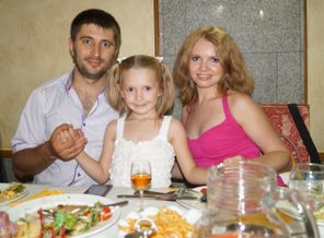 На кого она похожа? На меня и на Антошу)))