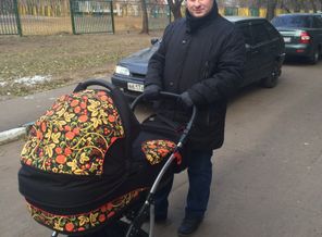 Первая прогулка на улице с папой